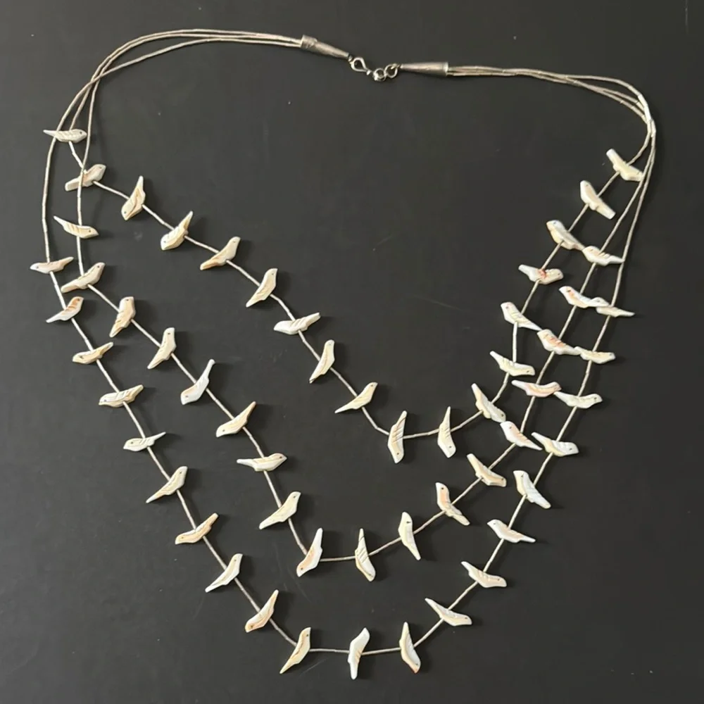 Vintage 70s Zuni Sterling Silver Bird Fetish Necklace - Picture 4 of 14